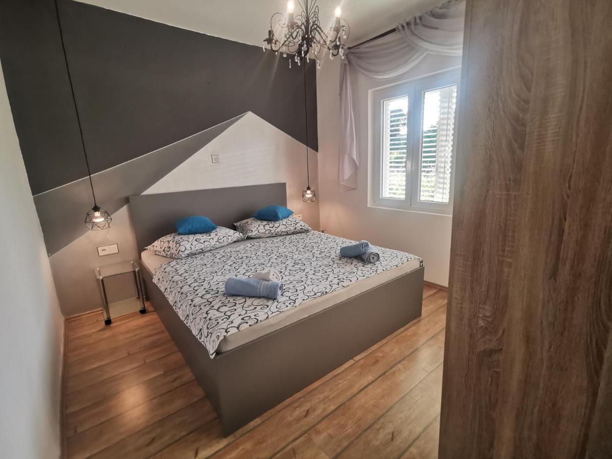Apartments Rezek Супетарска-Драга Экстерьер фото