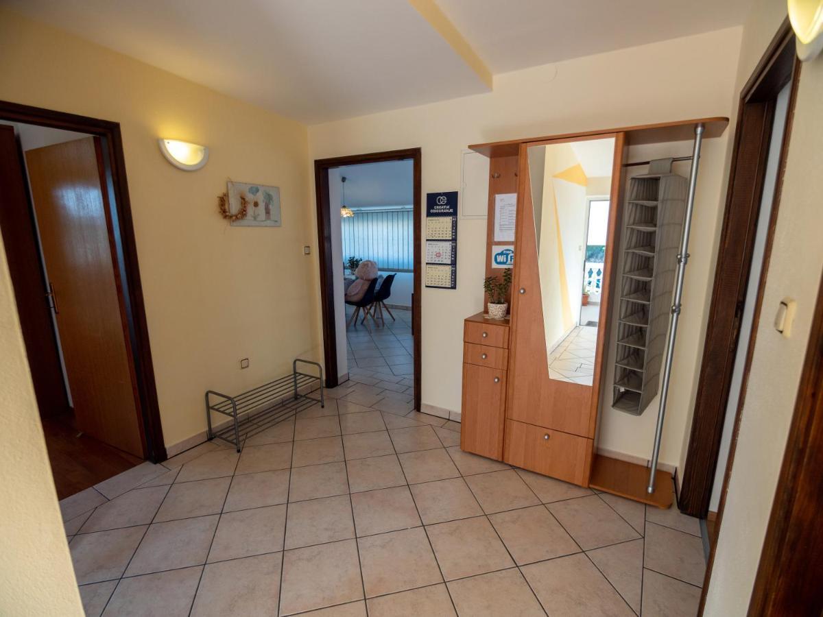 Apartments Rezek Супетарска-Драга Экстерьер фото