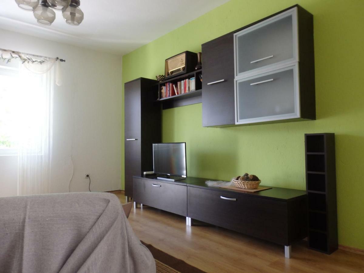 Apartments Rezek Супетарска-Драга Экстерьер фото